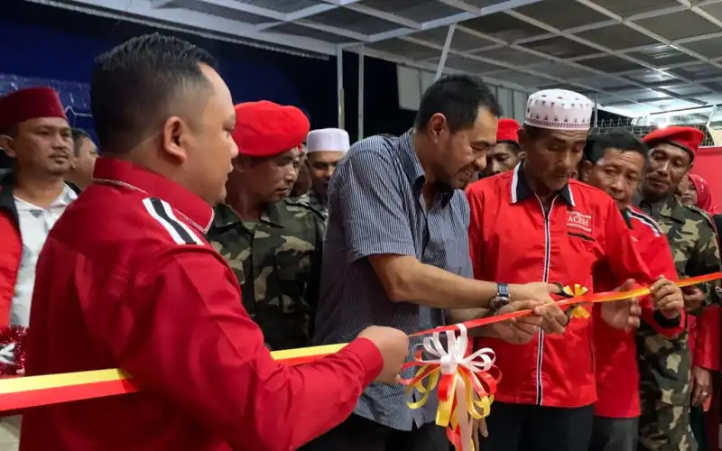 Resmikan Rumoh Pemenangan Herry Sunanda, Mualem: Partai Aceh Menang