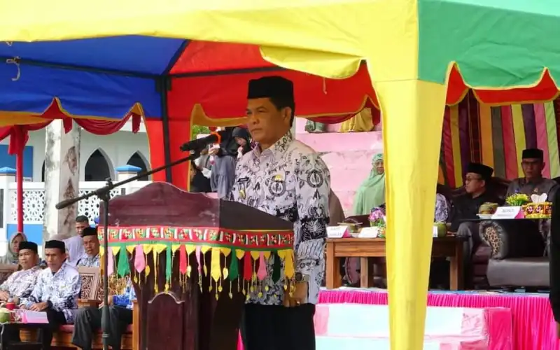 Hari Guru Nasional 2022, Pj Bupati Simeulue: &nbsp;Guru Adalah Profesi yang Mulia&nbsp;