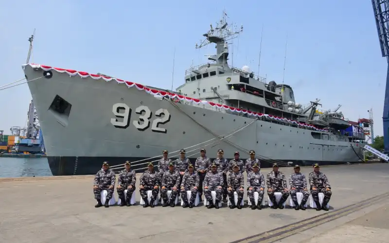 DISMATAL Serahkan KRI Dewa Kembar - 932 Ke Pushidrosal