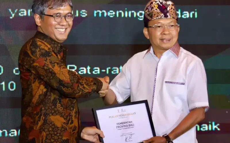 Tempo Anugerahi Gubernur Bali Penghargaan Tokoh Indonesia Kategori Pariwisata Berkarakter