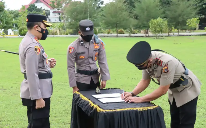 Kapolres Abdya Rotasi Jabatan Kabag SDM Dan Kapolsek Manggeng