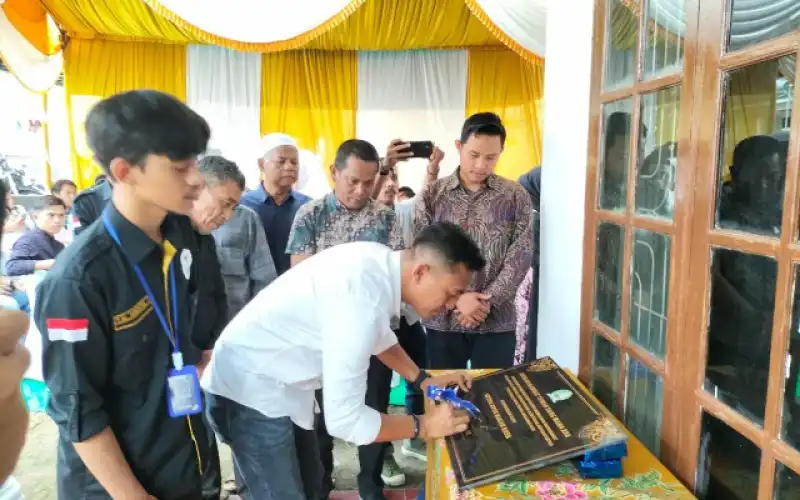 Sekretariat IMMASNA Lhokseumawe Diresmikan, Jonniadi : Beasiswa Sudah Dianggarkan