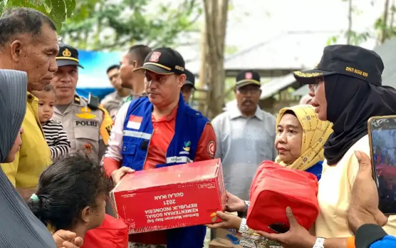 'Meutuah' Pj Bupati Datang Salurkan Bantuan, Korban Tenggelam Ditemukan