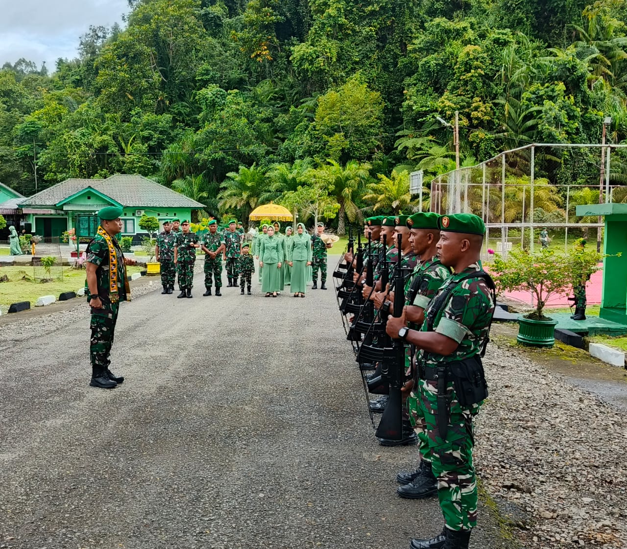 Danrem 012/TU beri jam Komandan kepada Prajurit Kodim 0115/Simeulue